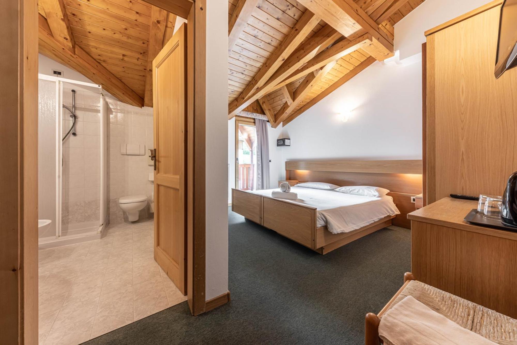 Hotel Laste' Caldes Εξωτερικό φωτογραφία