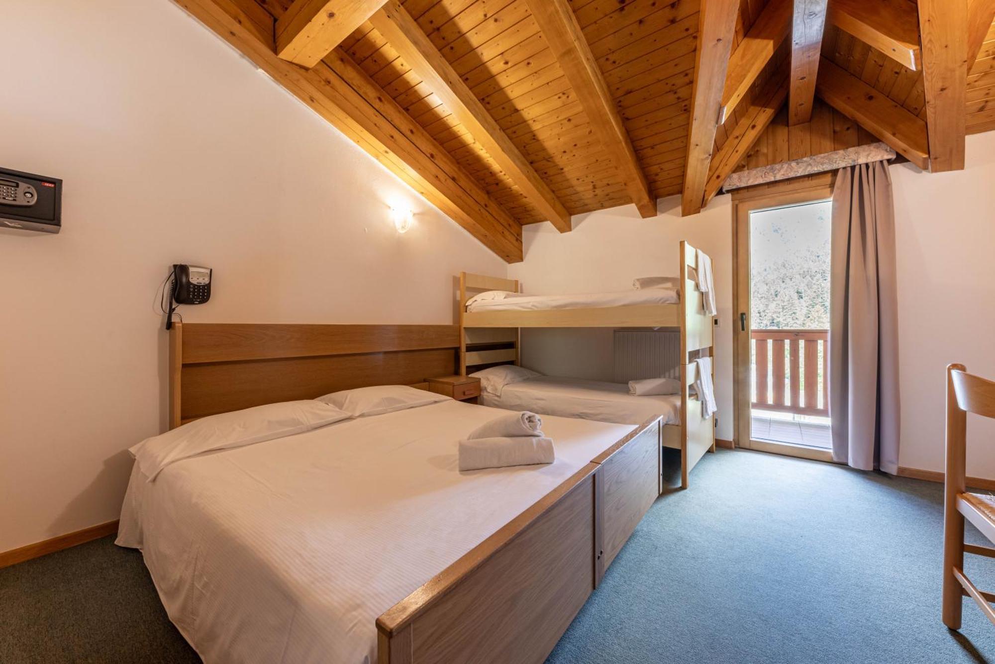 Hotel Laste' Caldes Εξωτερικό φωτογραφία